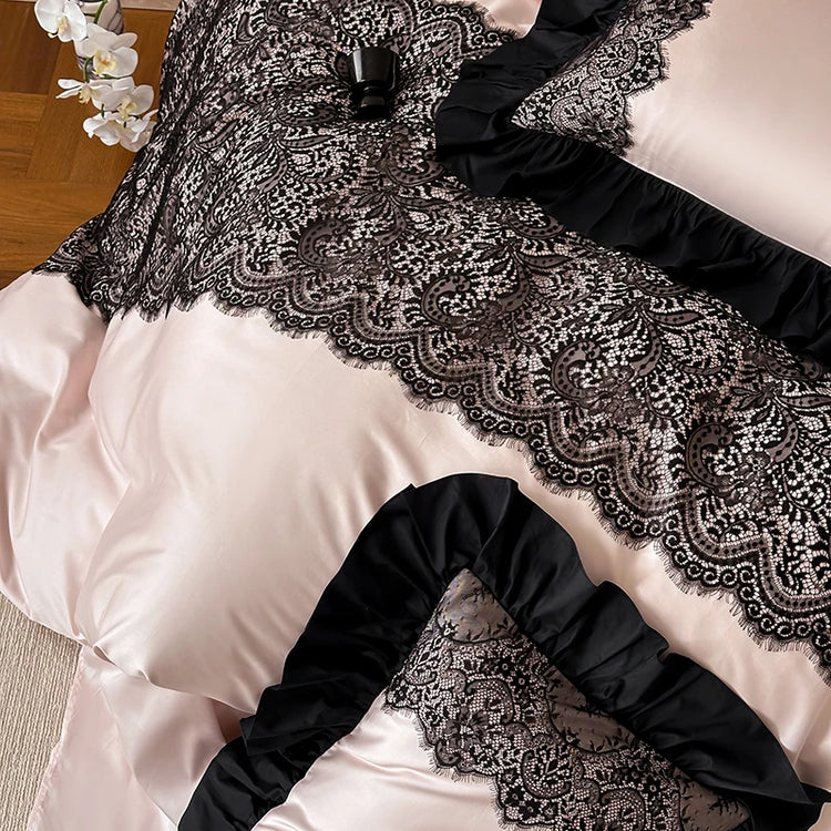 ♡ Lola Vixen Romantic Duvet Set
