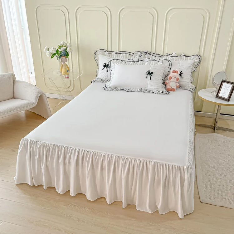 ♡ Luna Bow & Lace Bedding