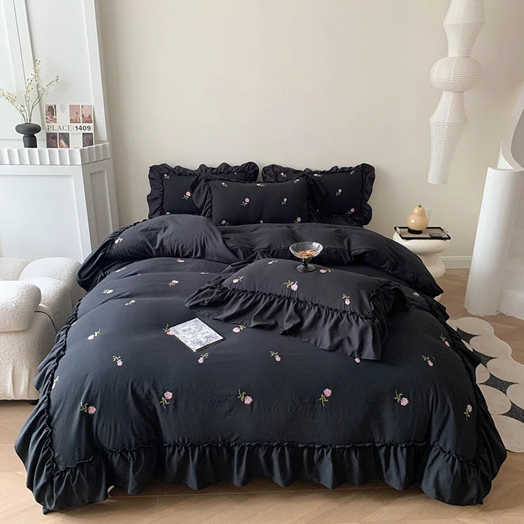 ♡ Raven's Midnight Rose Embroidered Duvet Cover Set